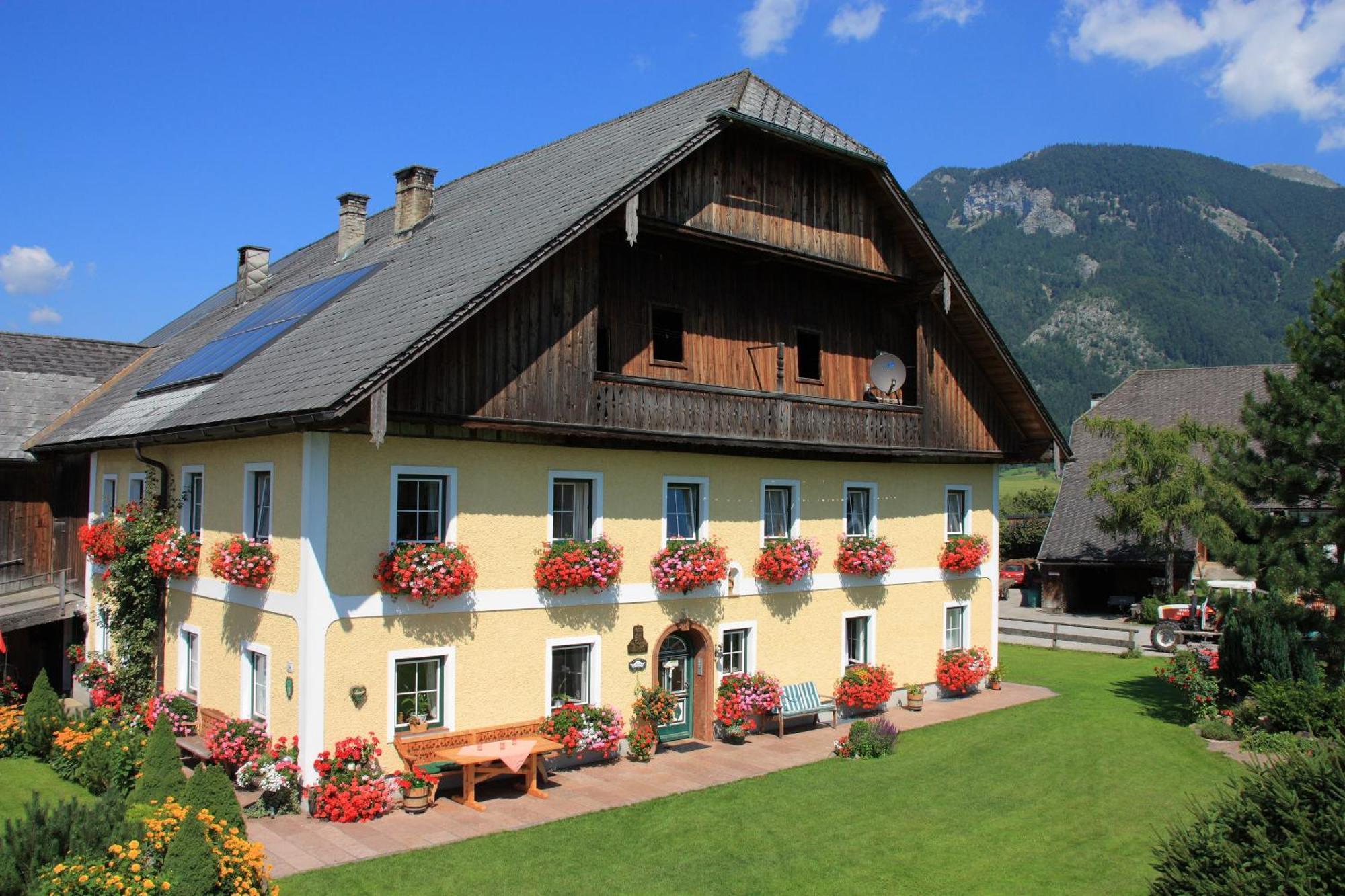Loitzbauer Ferienwohnungen Sankt Gilgen Exterior foto